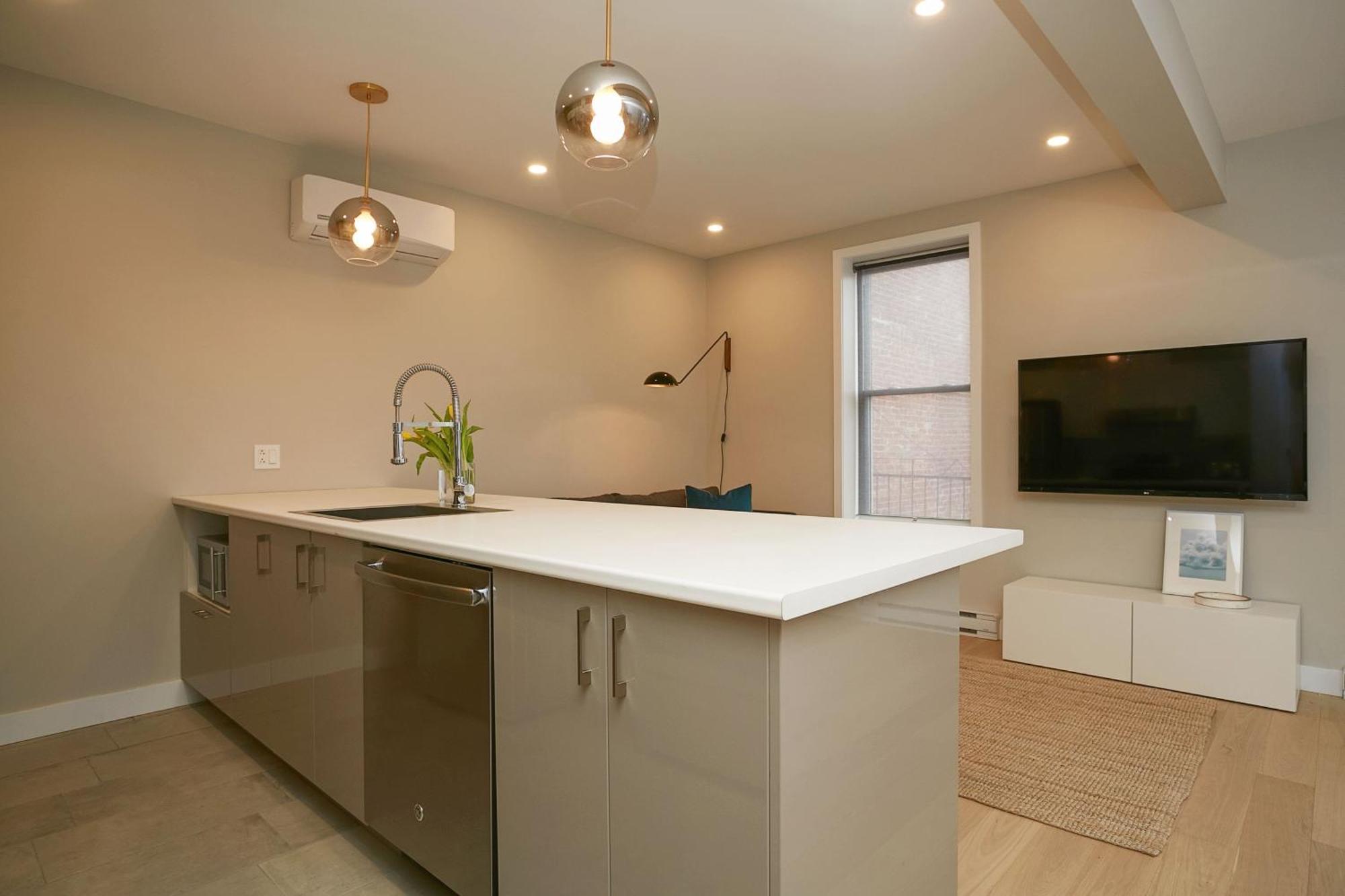 Explore Montreal From Sleek Contemporary Apartment By Den Stays Habitación foto