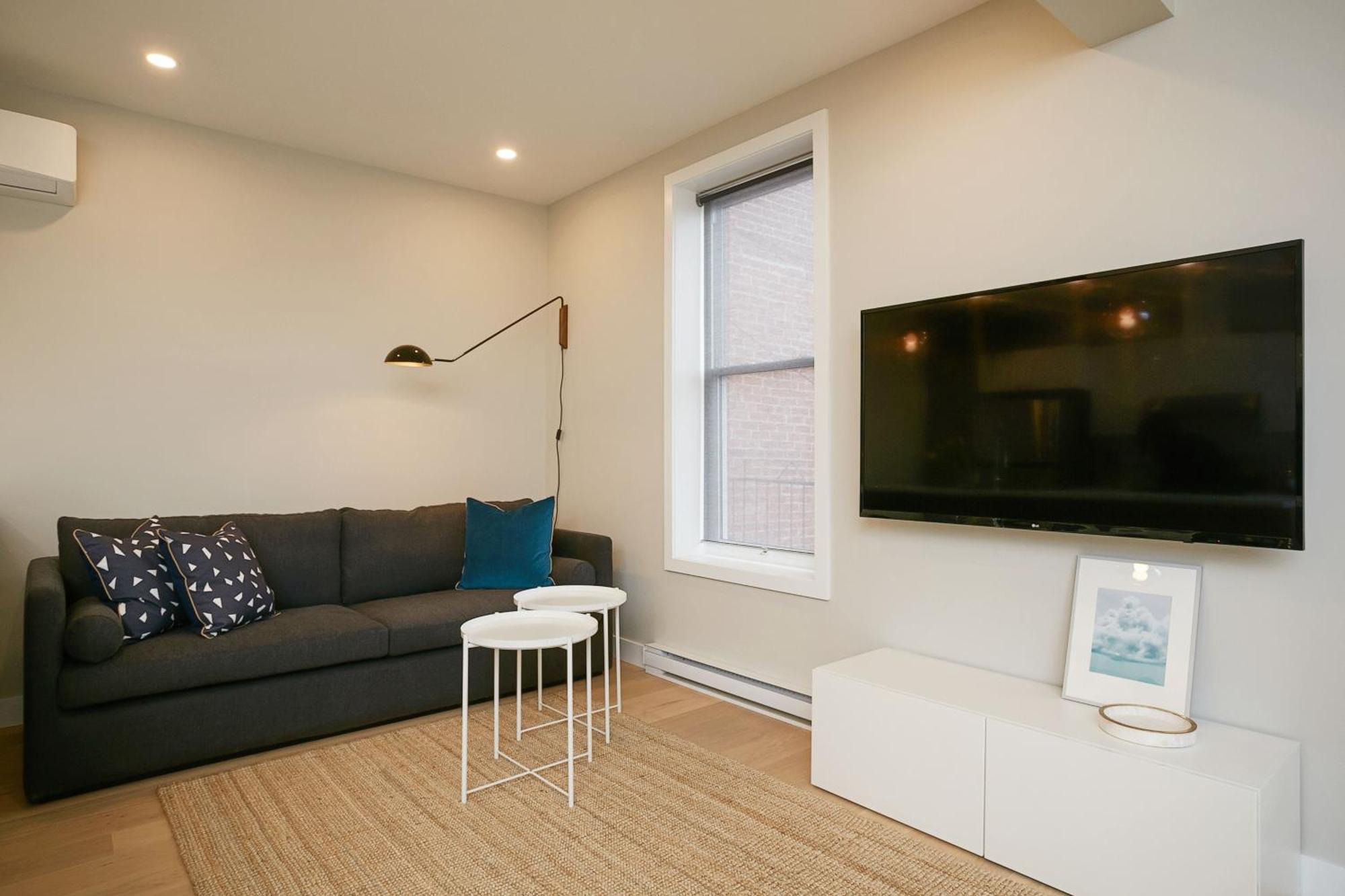 Explore Montreal From Sleek Contemporary Apartment By Den Stays Habitación foto